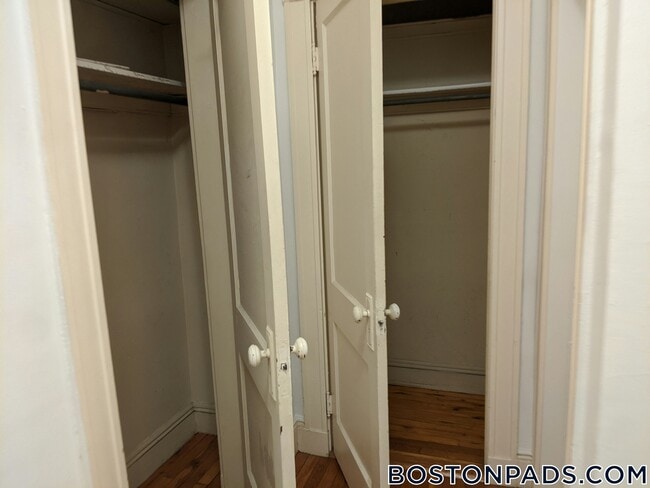 Foto del edificio - 137 Park Dr