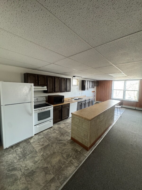 Building Photo - 521 Main St