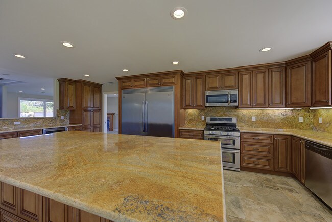 Building Photo - 6692 Gate Hill Cir