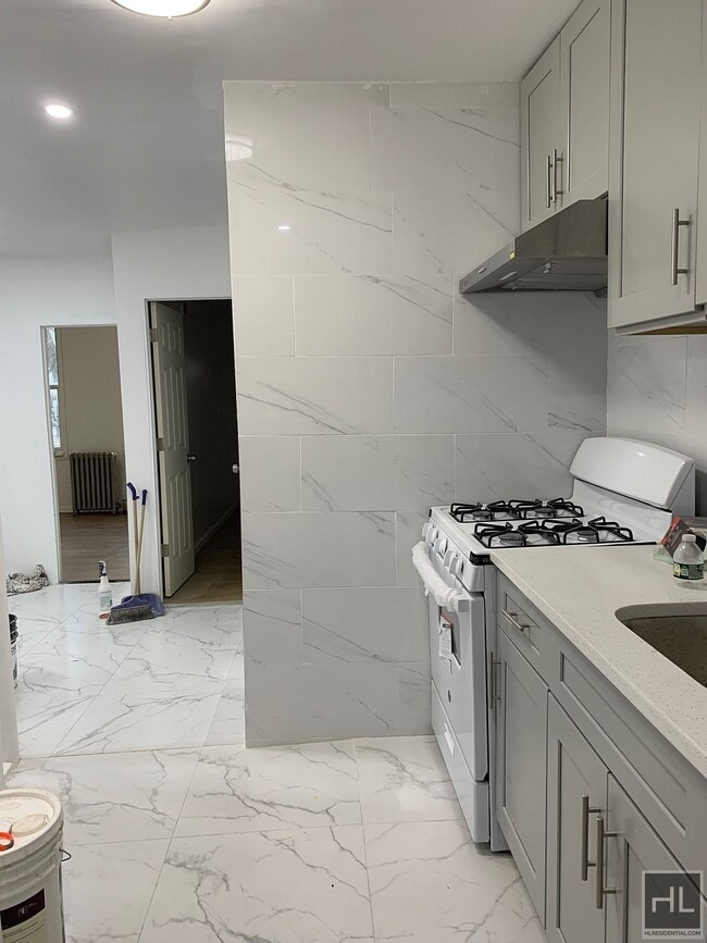 Building Photo - CLEVELAND STREET