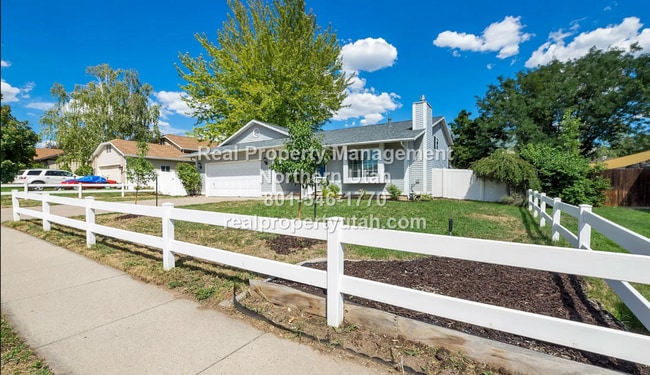 Building Photo - Beautiful 4 Bedroom 2 Bath Home in Kaysvil...