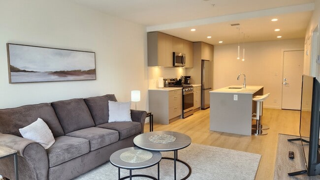 Living room/kitchen - 20078 85 Av