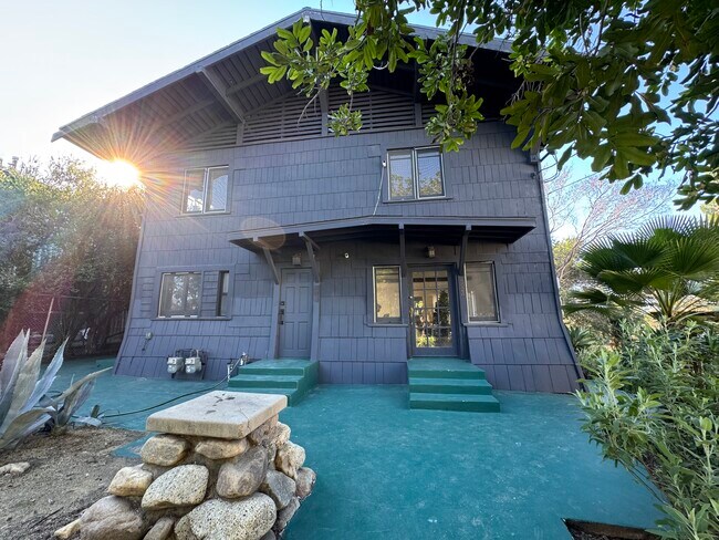 Foto del edificio - 5924 Hayes Ave