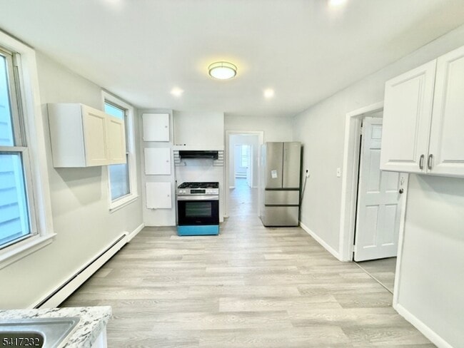 Photo - 46 Hawkins St Apartment