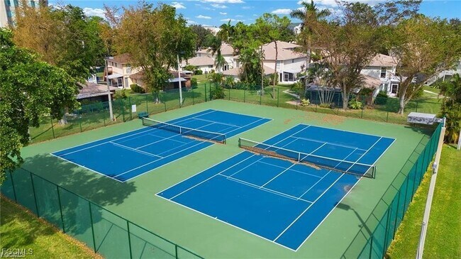 Foto del edificio - 3375 New South Province Blvd