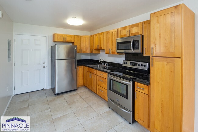 Building Photo - 2738 Leialoha Ave