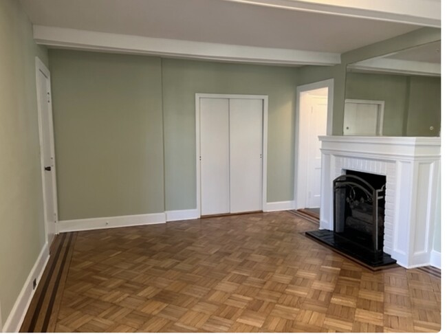 Gleaming Parquet Floors - 18 Robertson Rd