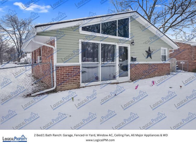Building Photo - Corner Lot 2/1 Rnch: Grg,Fncd-in Yrd,Windo...