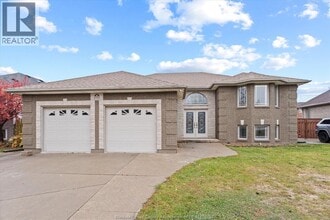 Building Photo - 1725 Askin Ave