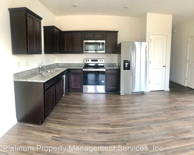 Building Photo - 3 br, 2.5 bath House - 225 Grand Central Way