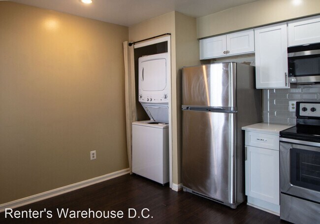 Building Photo - 2 br, 2 bath House - 8617 Beekman Place #D