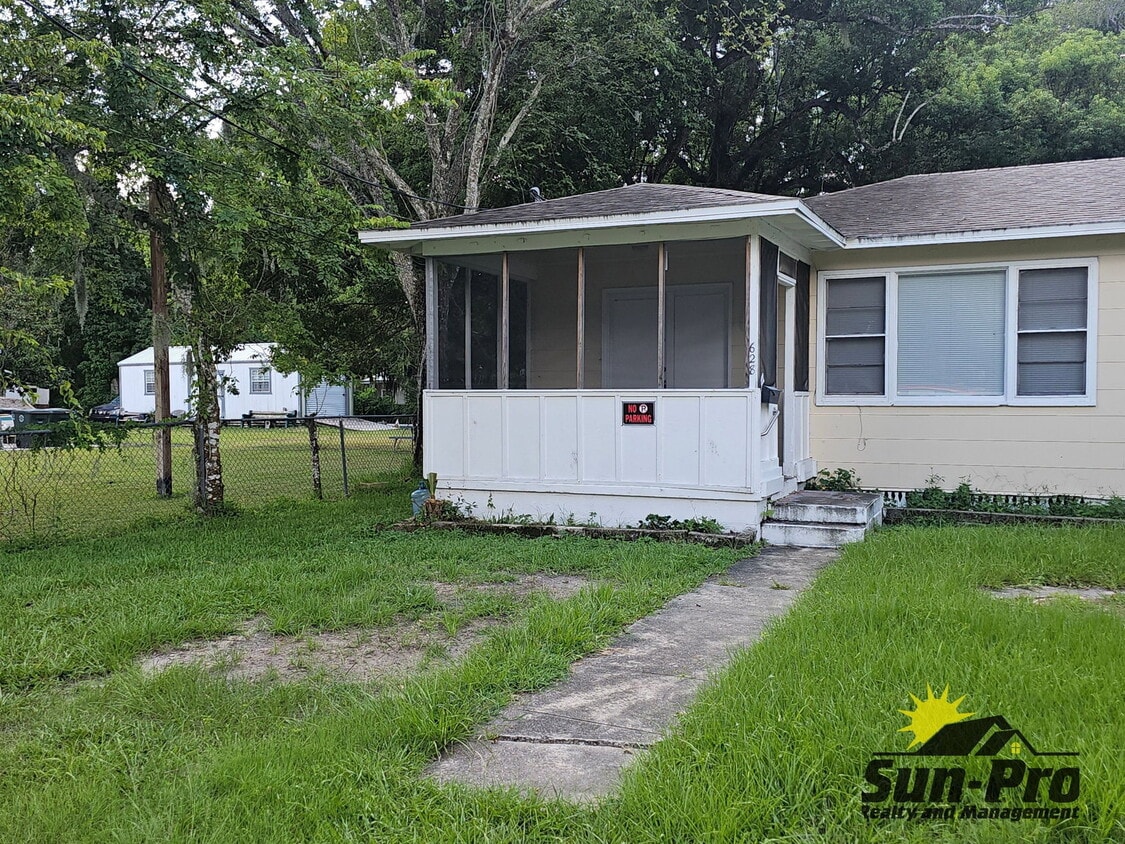Photo - 628 Byron Avenue