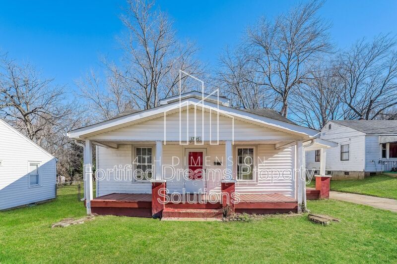 Primary Photo - 1735 Longview Dr