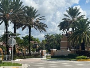 Building Photo - 8801 Wiles Rd