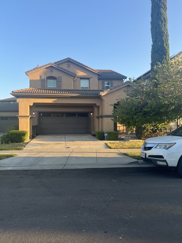 Foto principal - 252 Crescent Moon Dr