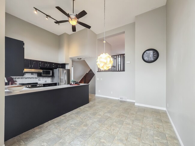 Building Photo - 51 Kingsland Villas SW