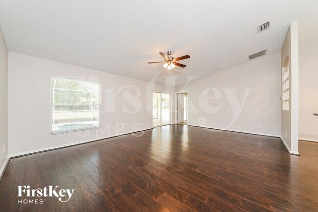 Building Photo - 3596 Monfero Ave