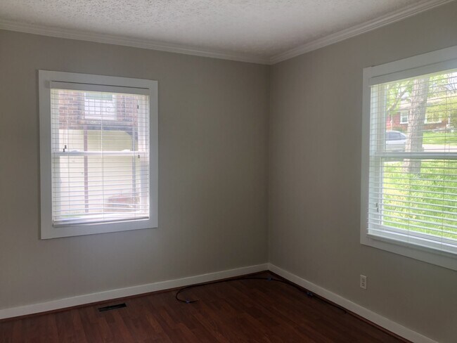 Foto del edificio - 1 Bed/1 Bath Home plus office in Madison with Laminate Flooring, Pet Friendly