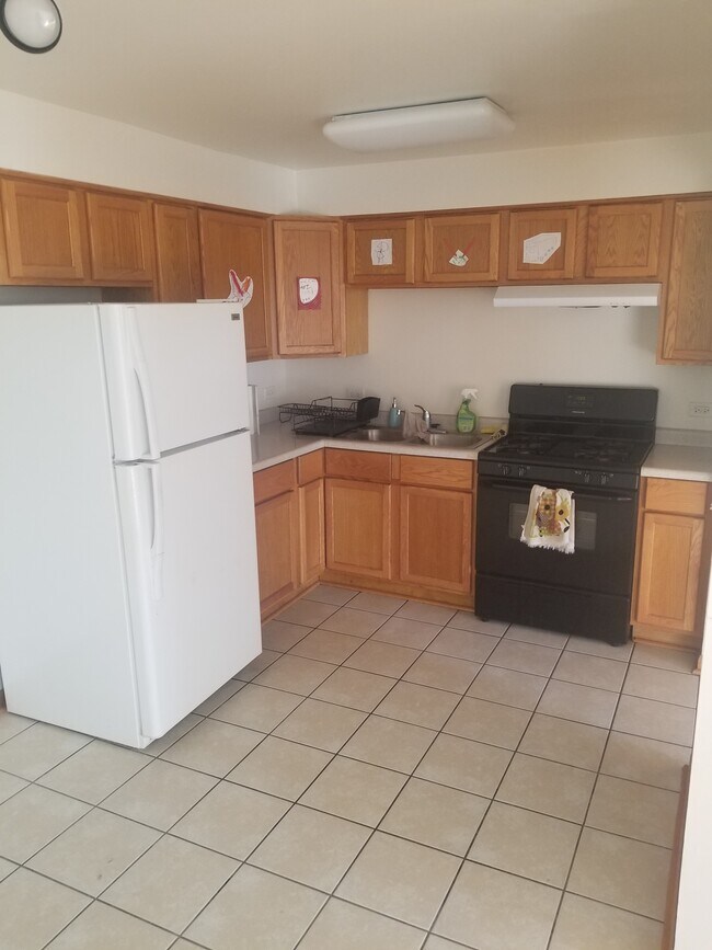 Building Photo - 415 E Prospect Ave