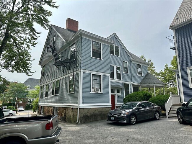 Building Photo - 265 Bowen St