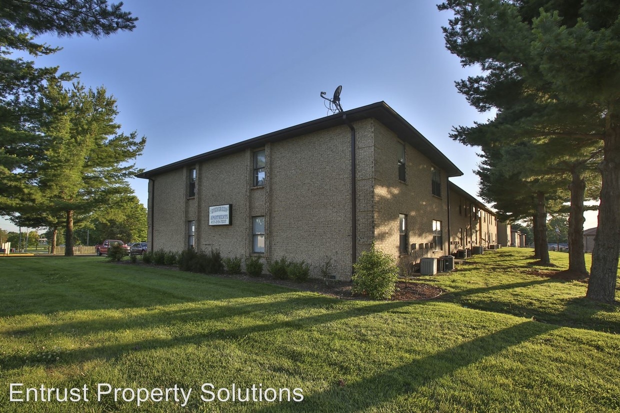 Building Photo - 819-819 N Cedarbrook Ave