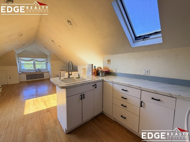 Photo - 43 Hobart St Apartment