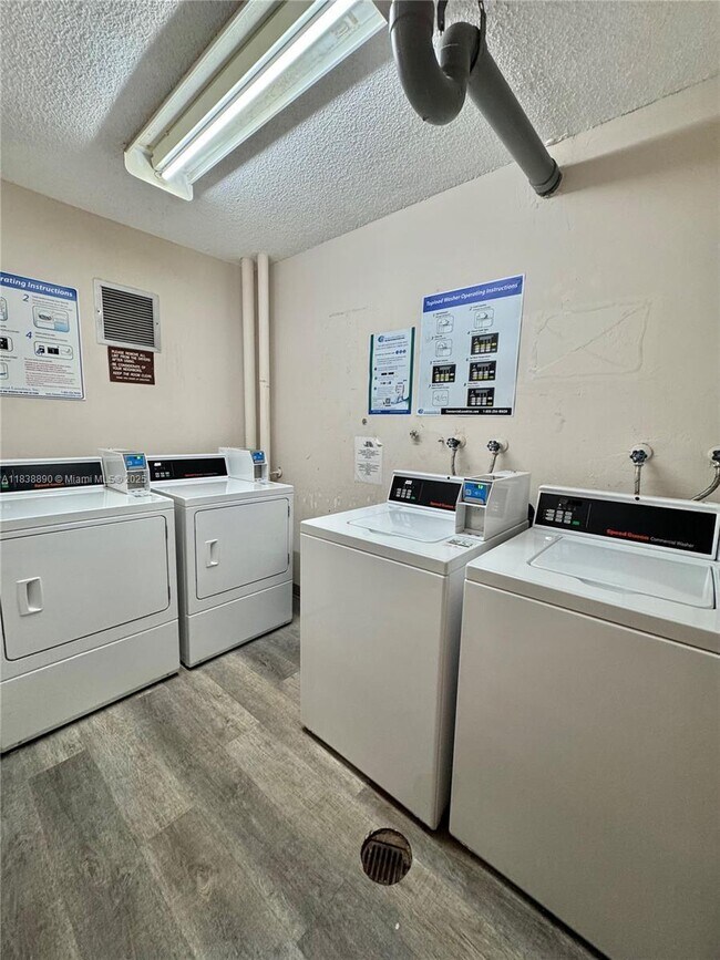 Foto del edificio - 1 bedroom in North Miami Beach FL 33179