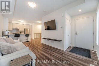 Building Photo - 150 Honeycrisp Cres