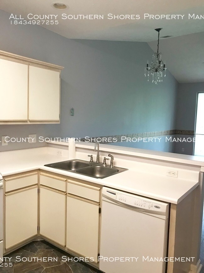 Foto del edificio - 500 River Oaks Dr