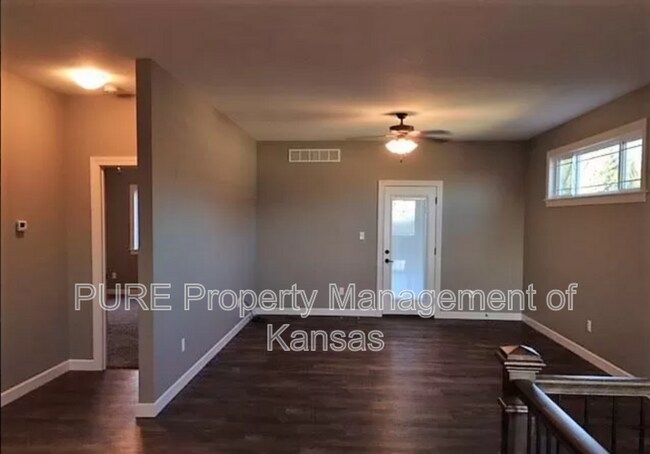 Foto del edificio - 4419 SE Gemstone Lane