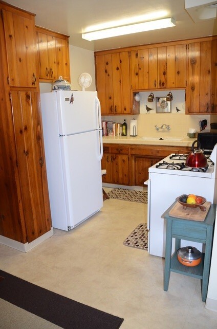 Building Photo - Bay Park Apartments