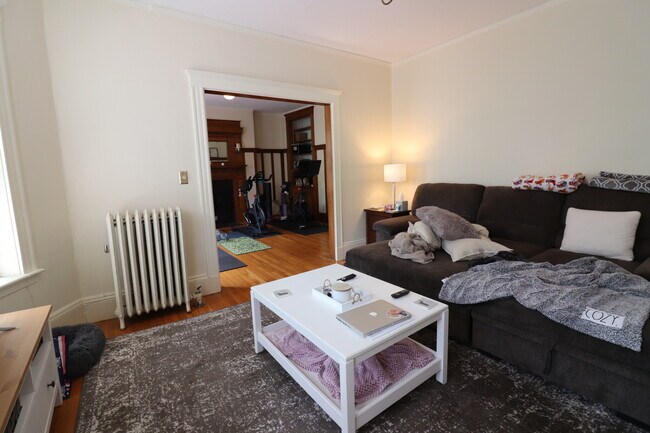 Foto del edificio - 12 Colbourne Cres