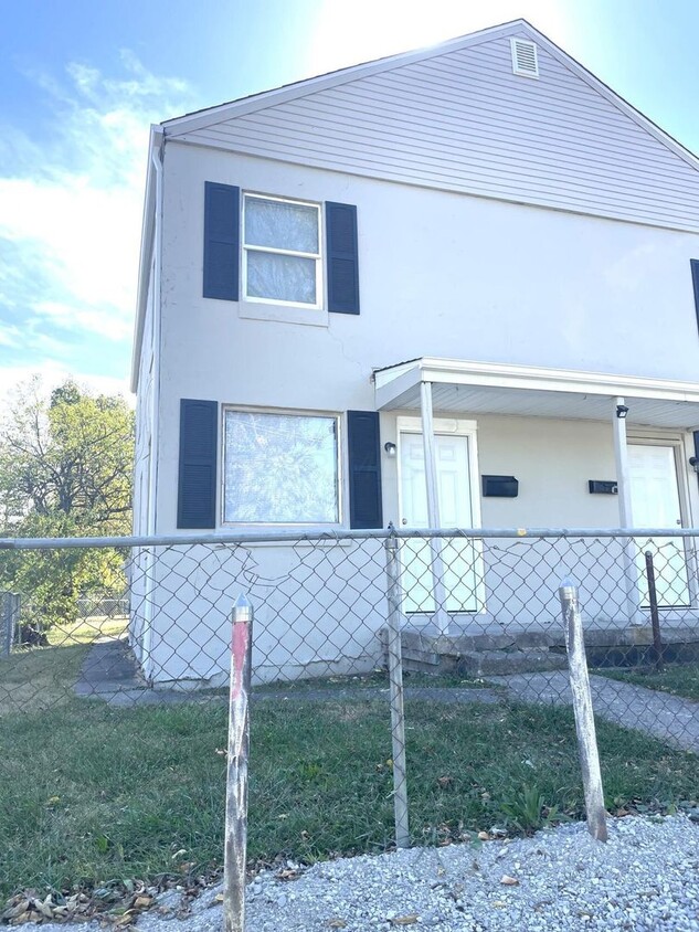Primary Photo - 2249 Pervience St
