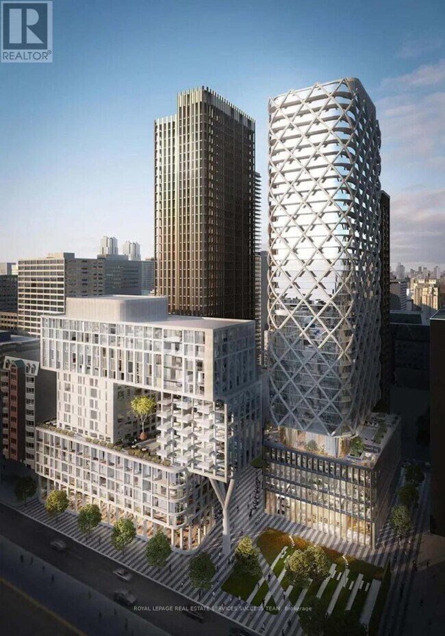 Building Photo - 230 Simcoe St