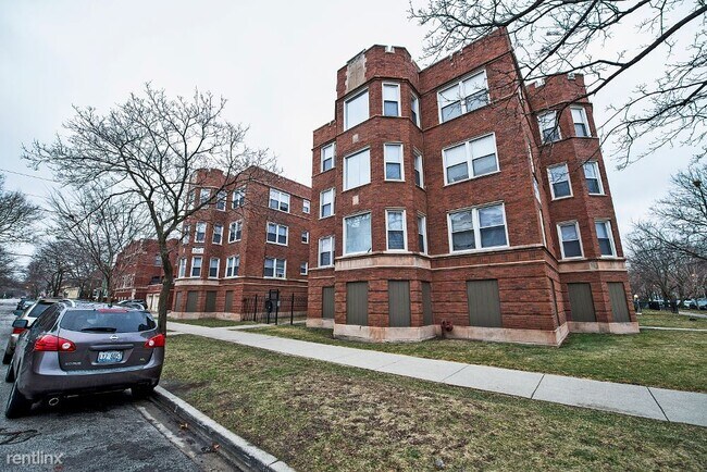 Building Photo - 1 br, 1 bath Apartment - 720 E 82nd St