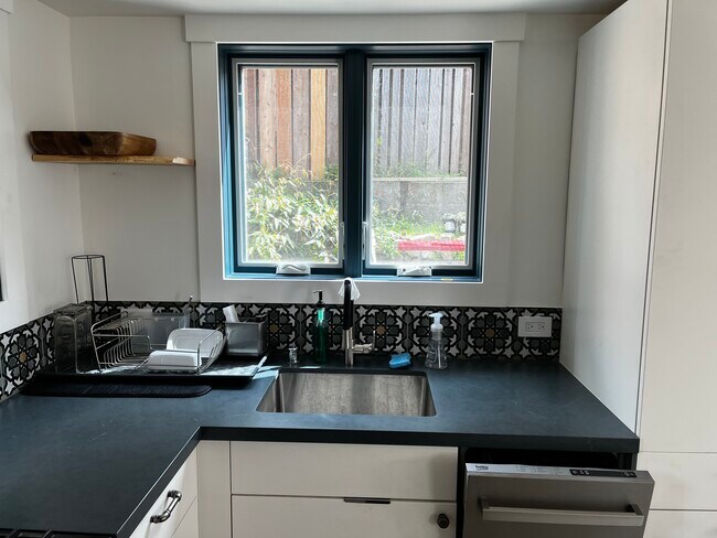 Kitchen - 238 Mather St