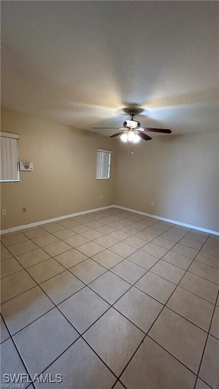 Foto del edificio - 1540 Crestwood Cir N