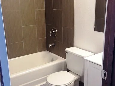 Foto del edificio - 203 S Covell Ave