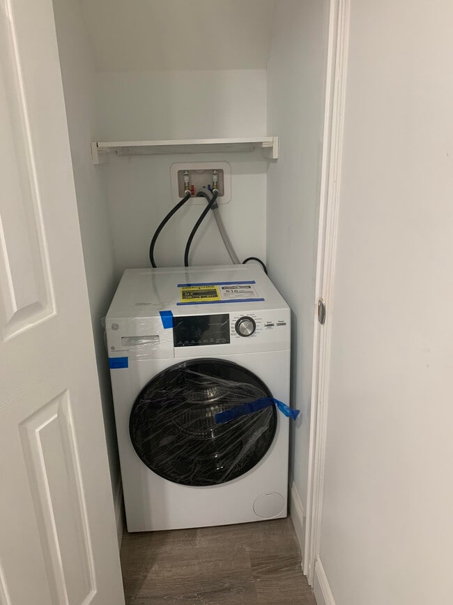 Foto del edificio - 1707 Montello Ave NE