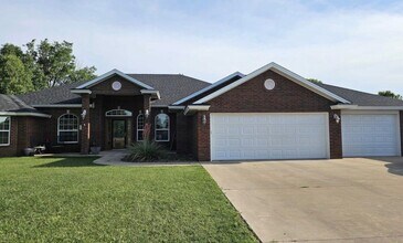 Building Photo - 3509 Lew Wallace Dr