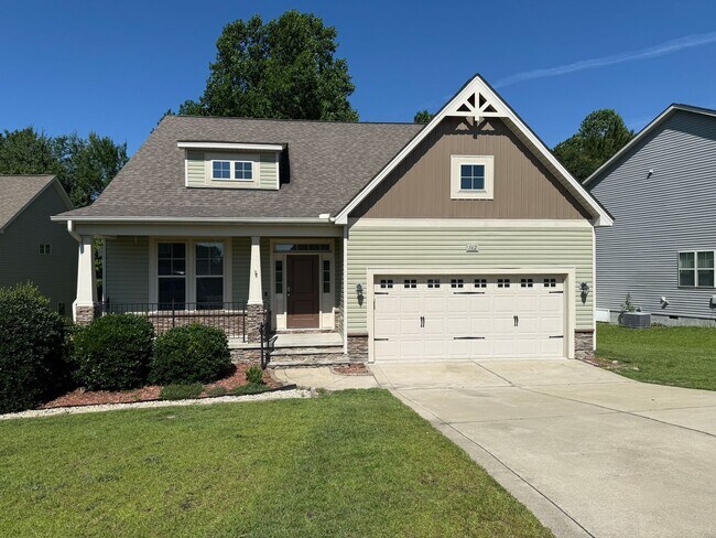 Building Photo - Stunning 4 Bed, 2.5 Bath Home in Cameron