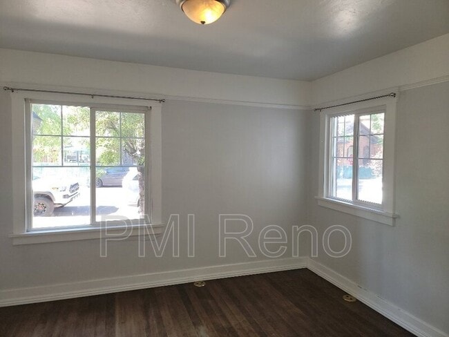 Building Photo - 315 Ryland St