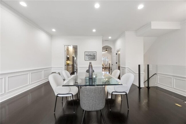 Building Photo - 638 Parkside Vlg Wy