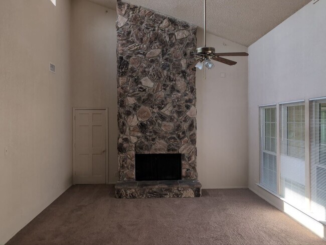 Foto del edificio - 1804 Martinique Dr