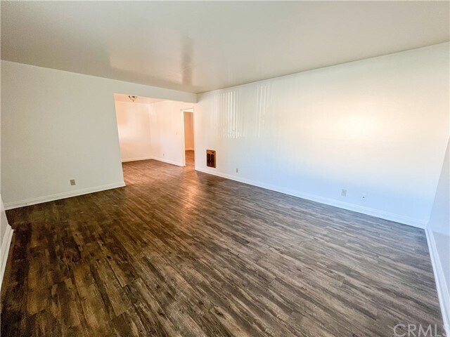 Building Photo - 18544 Rio Seco Dr