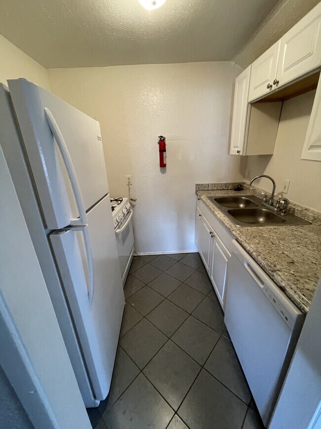 Building Photo - 4219 Perrier St