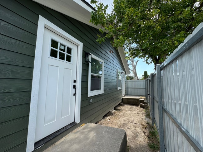 Photo - 3919 Elysian St (Houston, TX) House