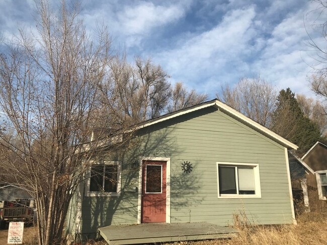 Building Photo - 630 E Boulder St