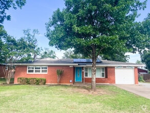 Building Photo - 2618 Garfield Ave
