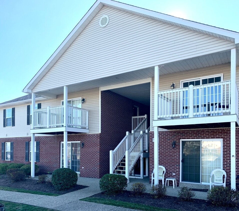 Primary Photo - 173 Central Blvd Apt 22 (Mount Washington)